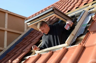 Pose de fenêtres de toit Velux au Val-de-Gouhenans